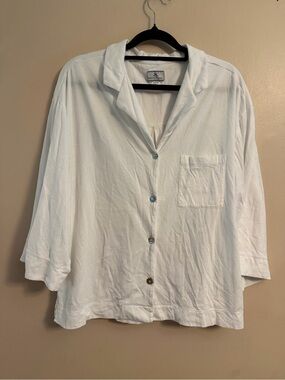 Petite Plume White Button-Down Sleep top